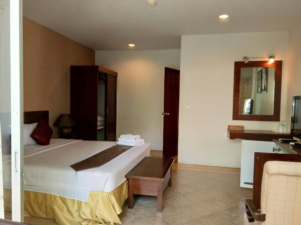 Golden Pine Beach Resort and Spa 11/61