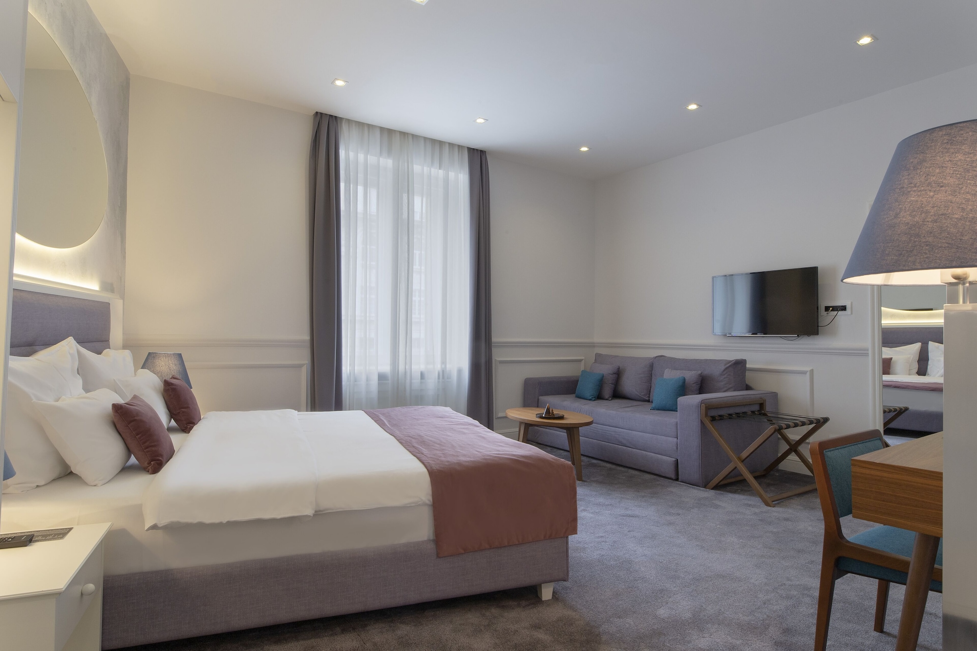 SUPERIOR, DOUBLE BED