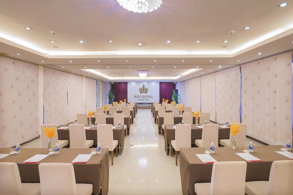 Rex Hotel 58/66