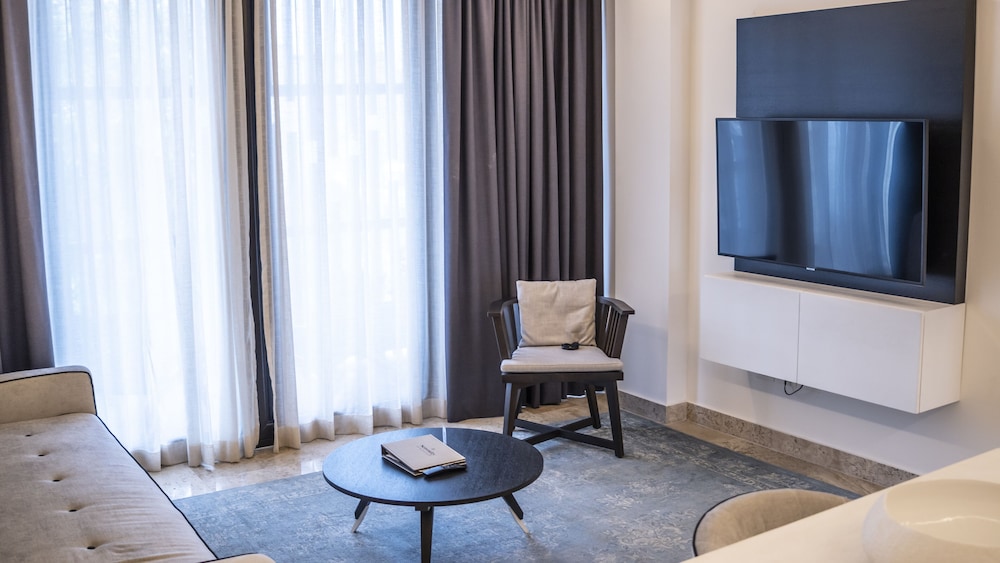 Serenity Hotel Boutique 40/70
