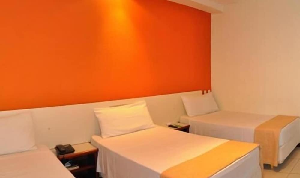 HOTEL VOLLARE 6/25