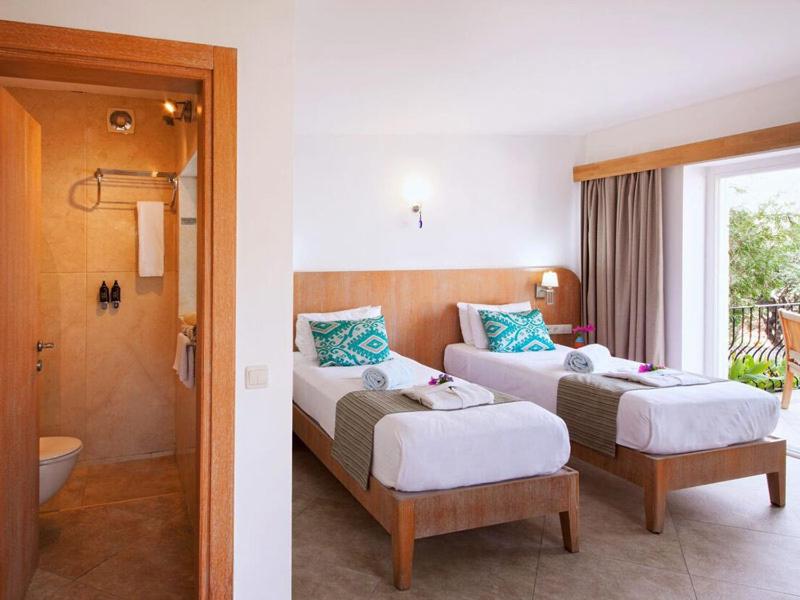 Superior, Twin Beds, Sea View