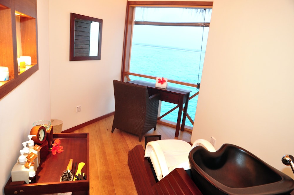 Thulhagiri Island Resort 30/58