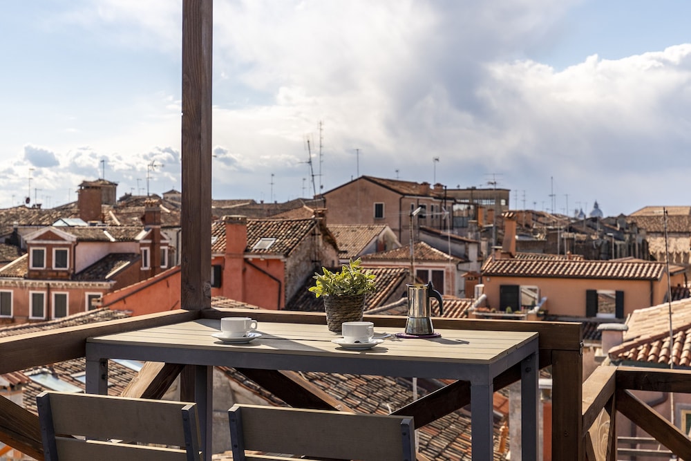 Arsenale Canal View 2 35/50