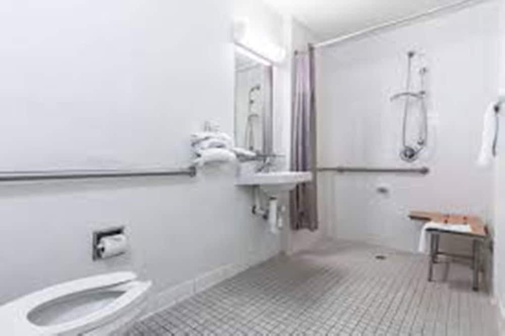 Motel6 Merced, CA - North 40/43