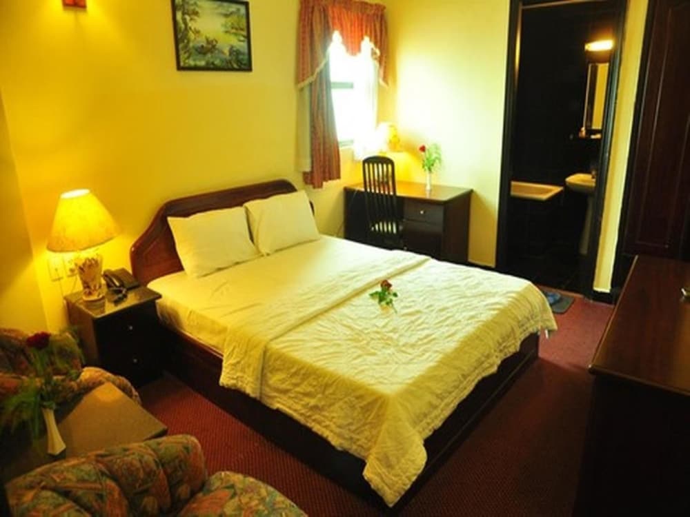 The Sun Hotel 17/25
