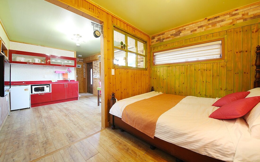 Condo, Narae, Queen Bed