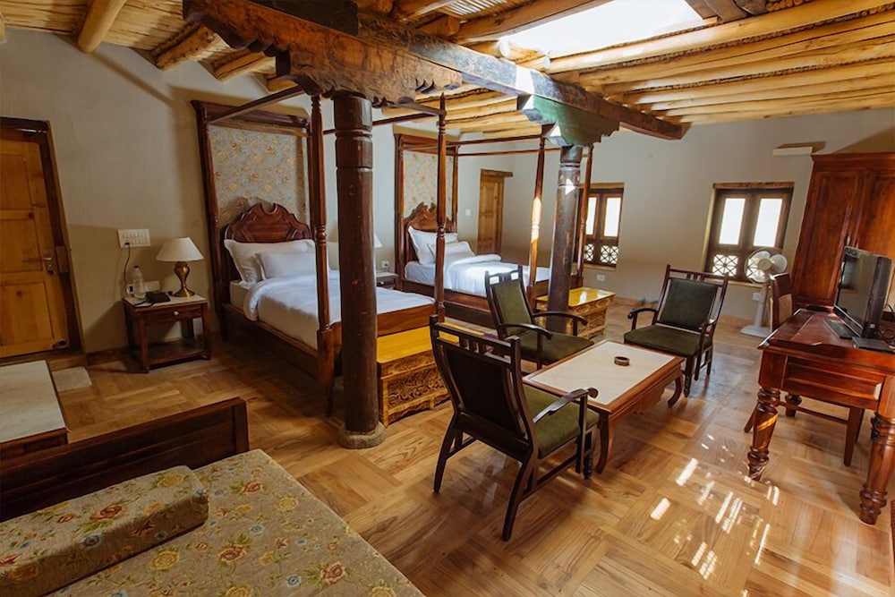 Ladakh Sarai Resort 12/17