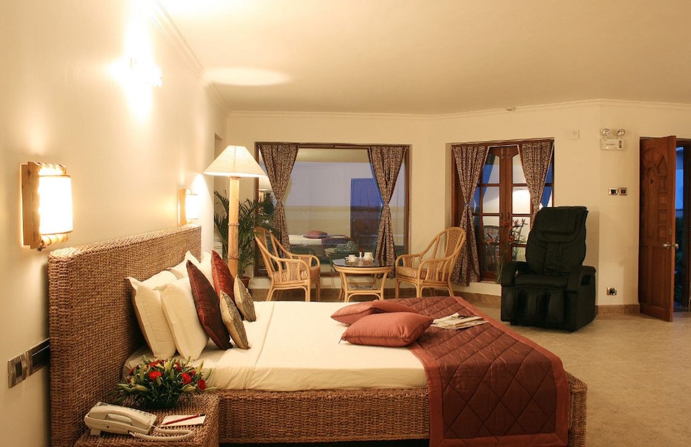 CHARIOT BEACH RESORT 32/50