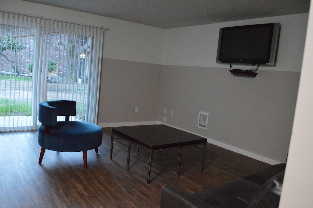Interurban Suites Hotel, a Dazzler Select by Wyndham 42/69