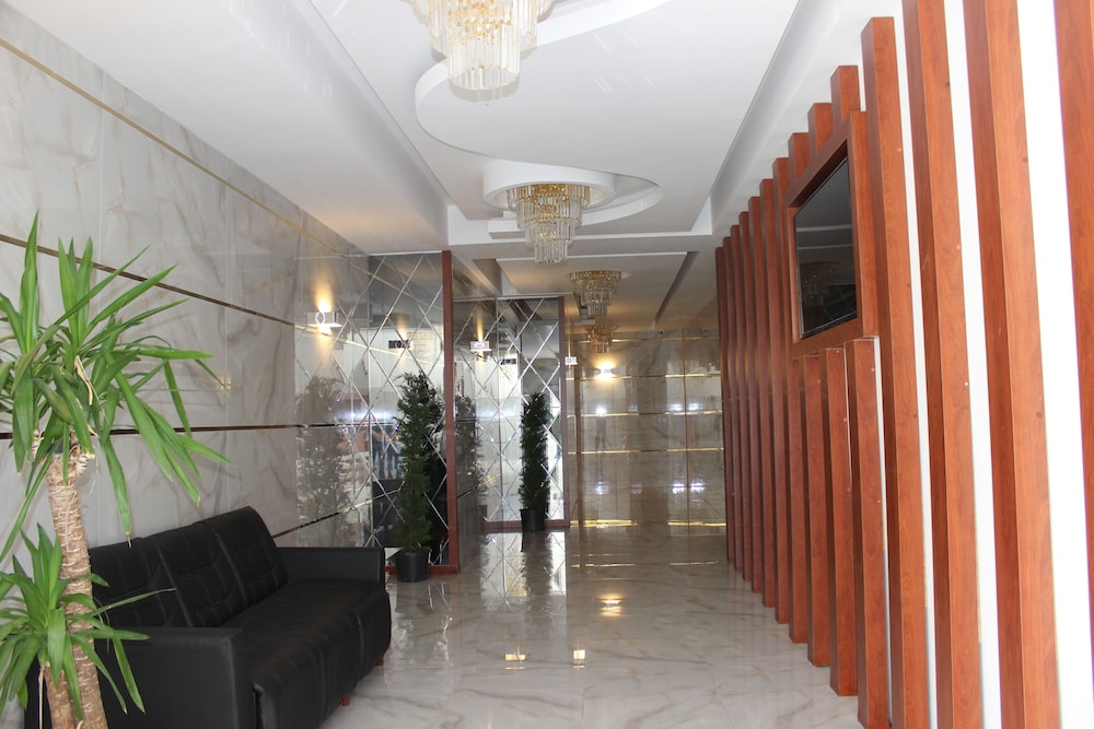 Quars Suite 6/50