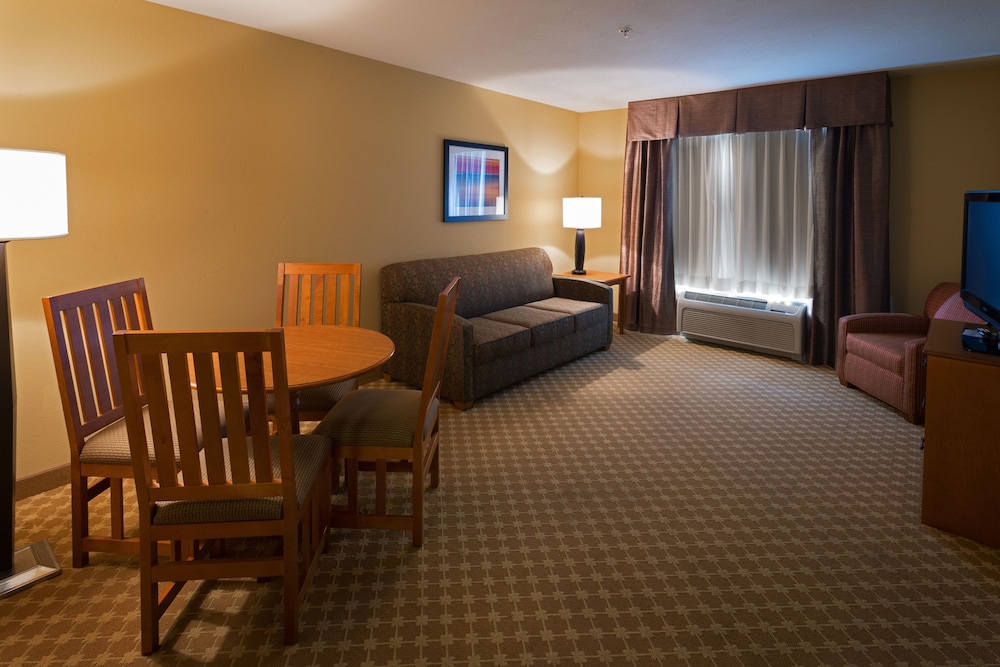 Holiday Inn Express Suites Chicago West Roselle 40/50