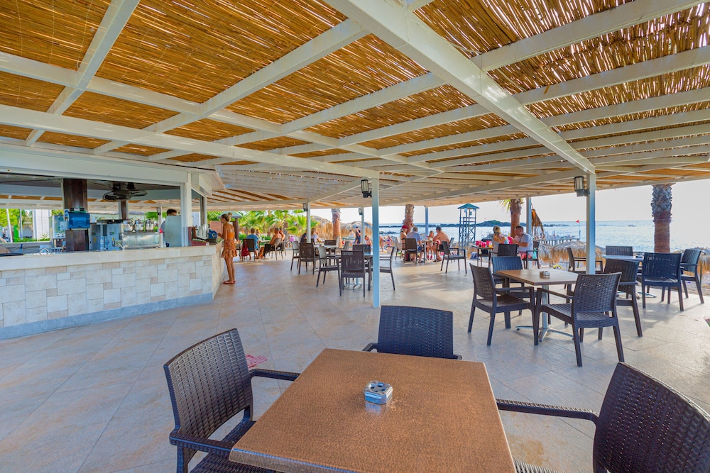 Justiniano Park Conti 38/50