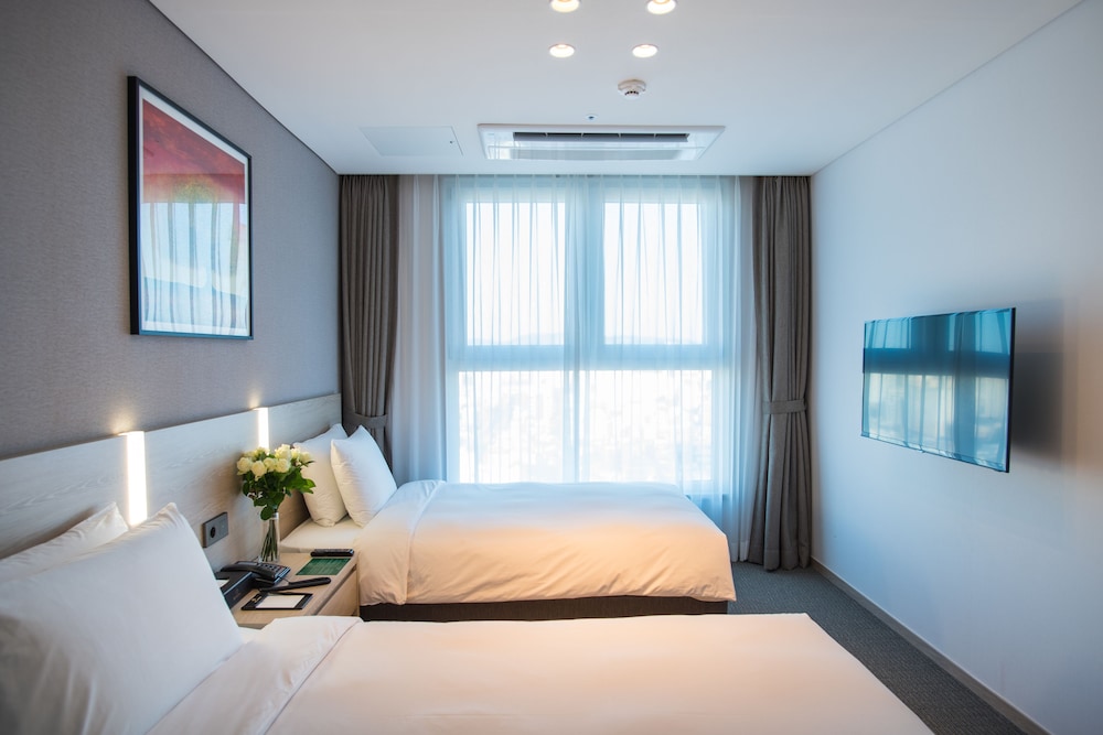 Ibc Hotel 25/48