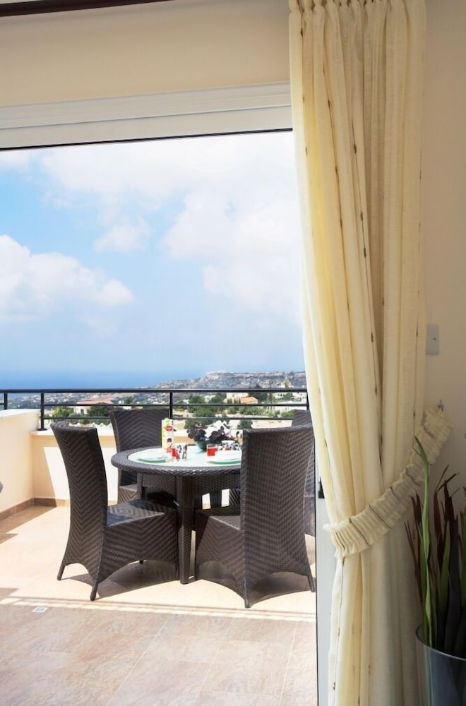 CLUB CORAL VIEW RESORT 49/53