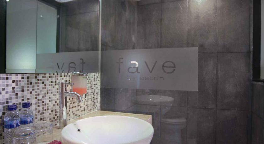 غرفة قياسية بسرير مزدوج أو سريرين منفصلين، favehotel PGC Cililitan 3/3