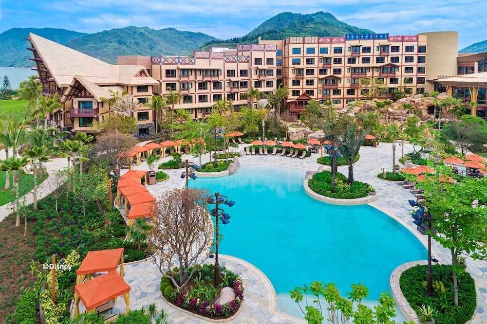 Disney Explorers Lodge