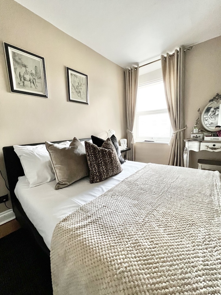 Devon House Guest House 23/50