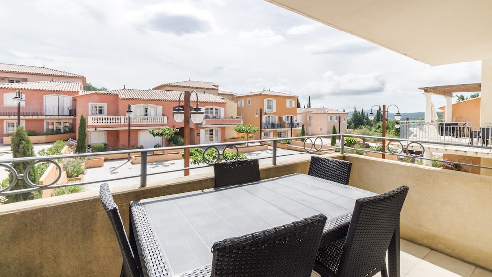 Residence Le Domaine de Camiole - Vacanceole in CALLIAN