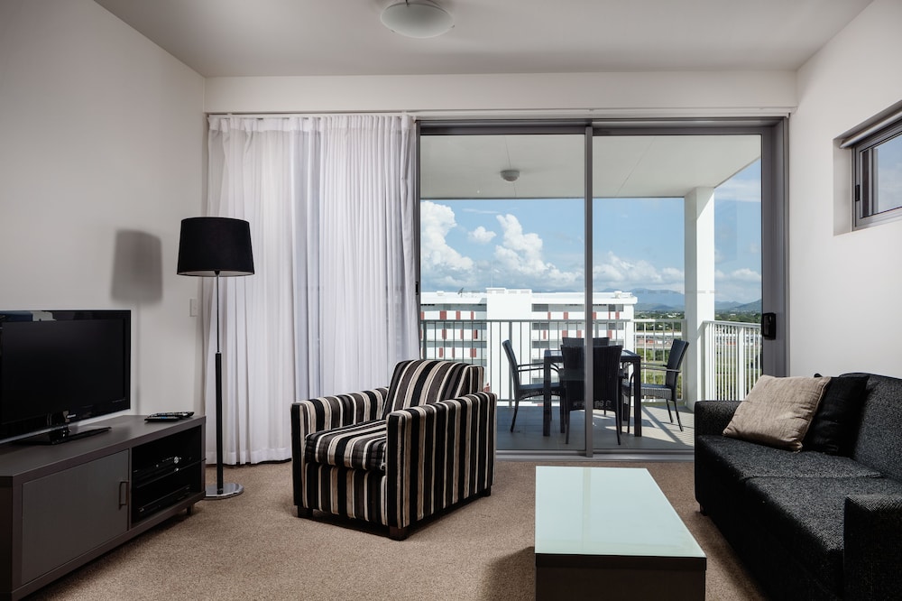 Central Kensington Apartments By Vivo 33/51