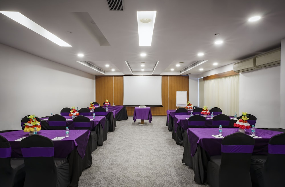 CASPIA HOTEL NEW DELHI SHALIMAR BAGH 58/67