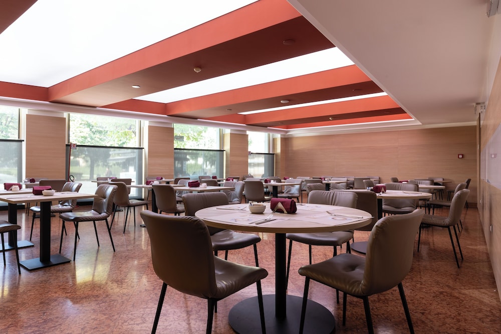 Hotel Royal Caserta 39/50