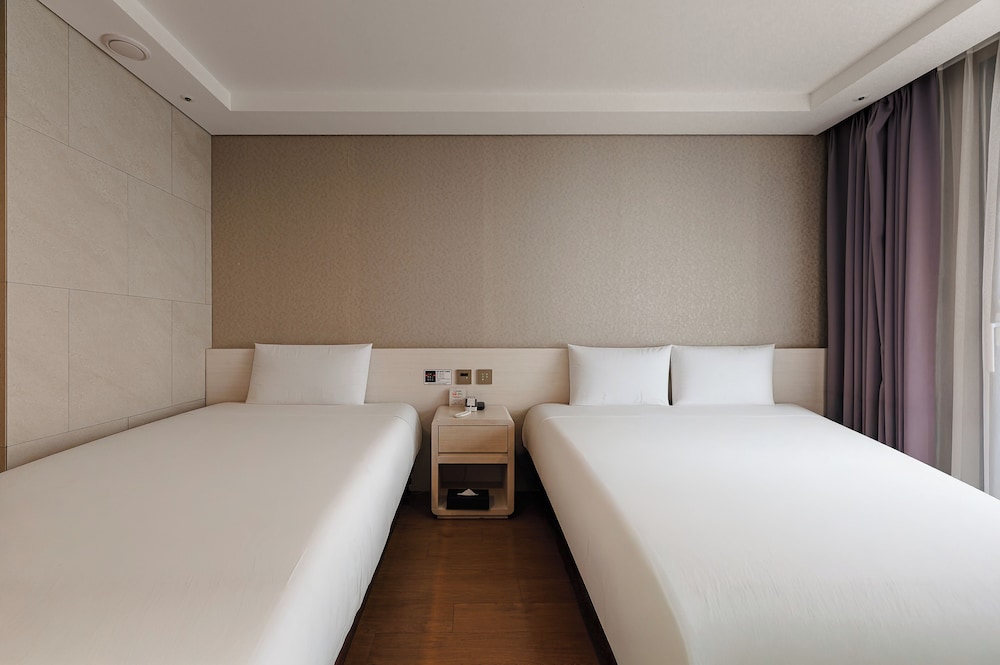 Hotel Air City Jeju 44/63
