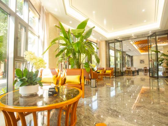 Xiniaogu Holiday Hotel 12/28