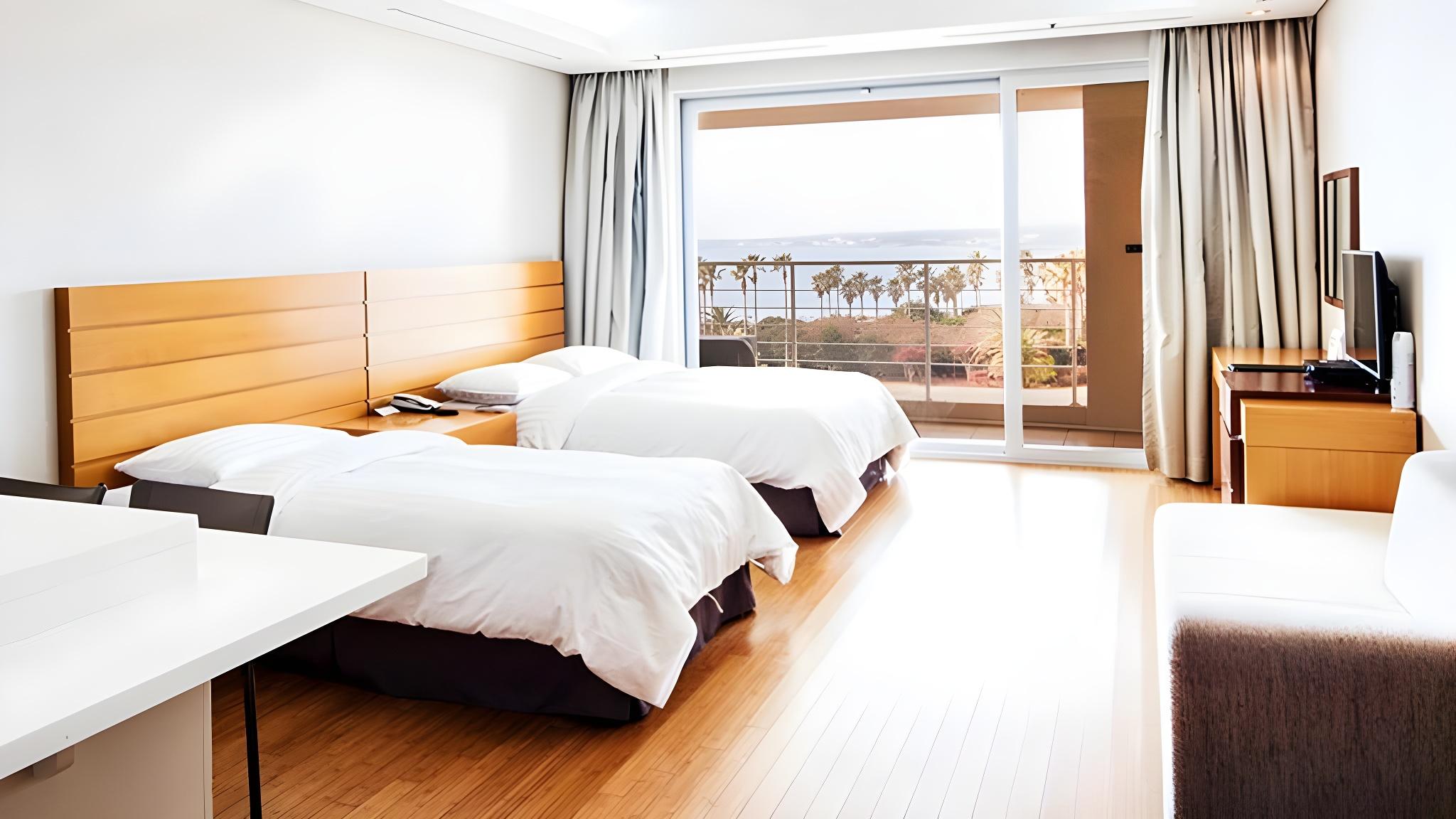 Family, Twin Beds