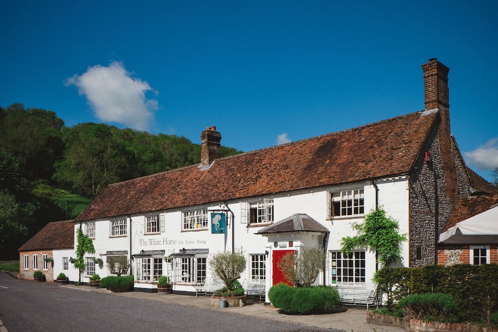 The White Horse 2/50