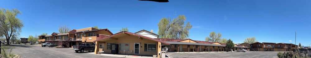 Econo Lodge Inn & Suites Montrose - Black Canyon Area 42/47
