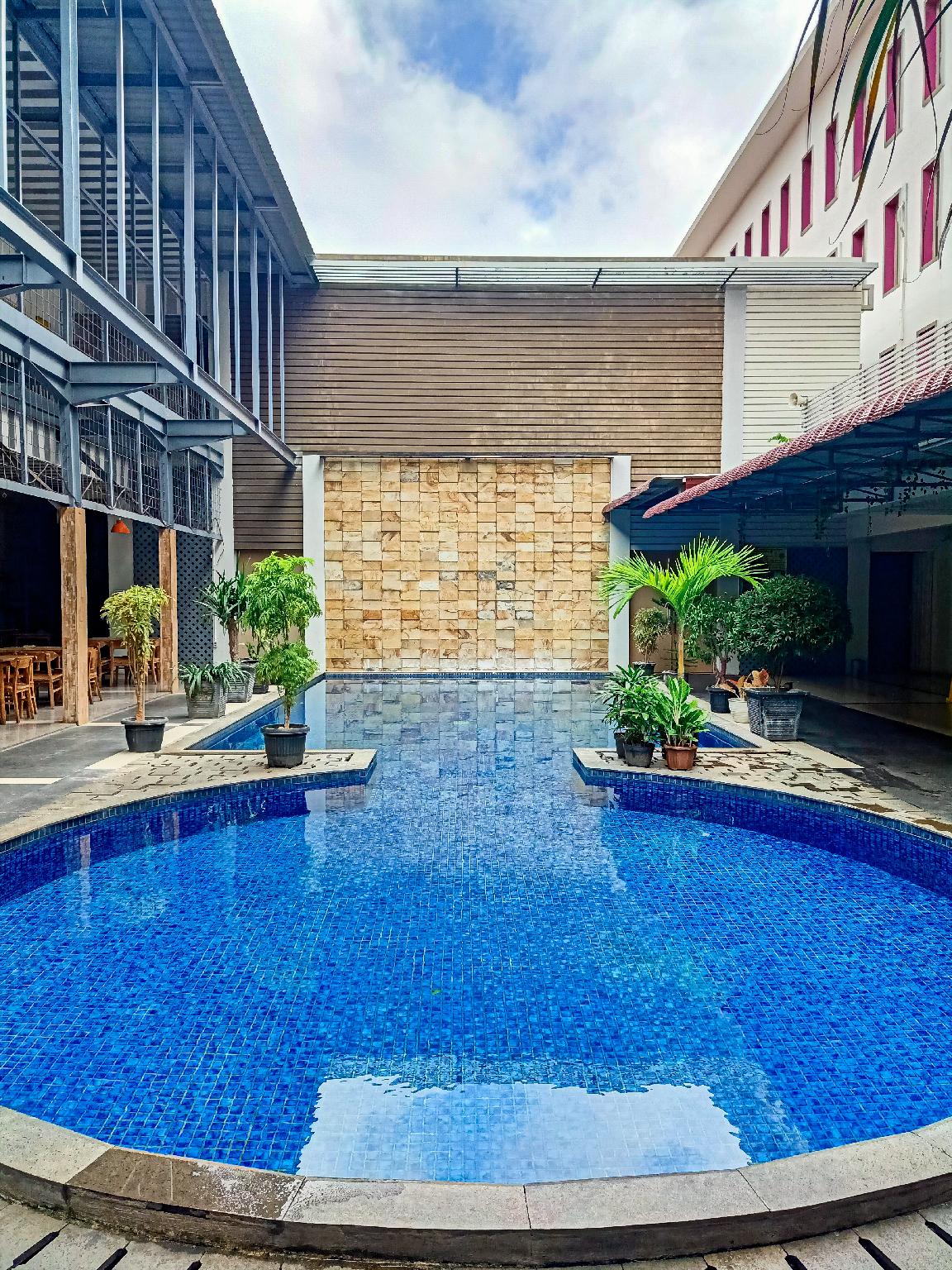 Grand Nanggroe 13/28