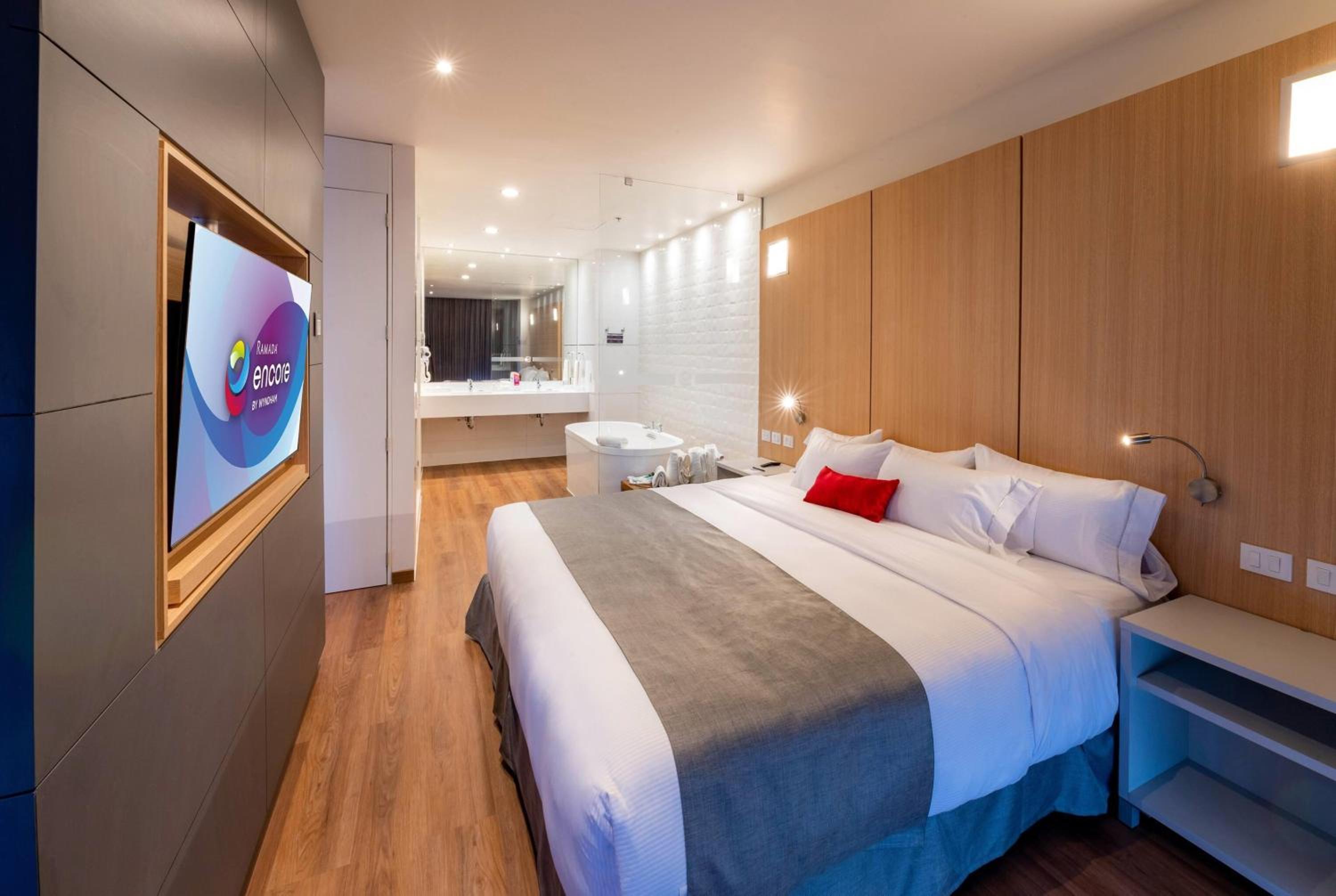 Relax, Suite, King Bed, Sofa