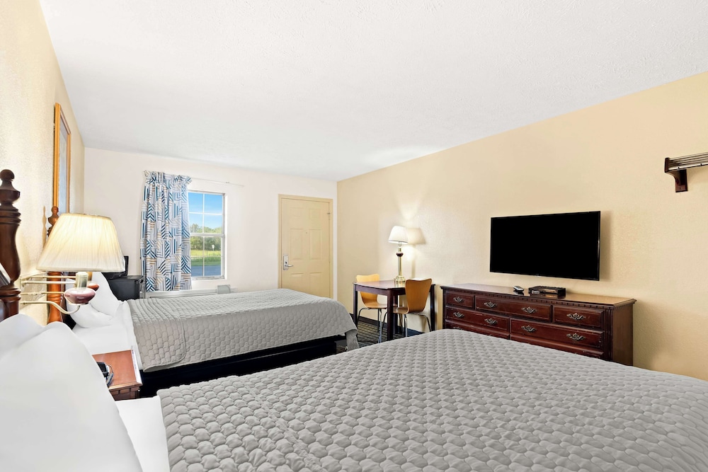 Americas Best Value Inn & Suites Mt. Pleasant 10/28