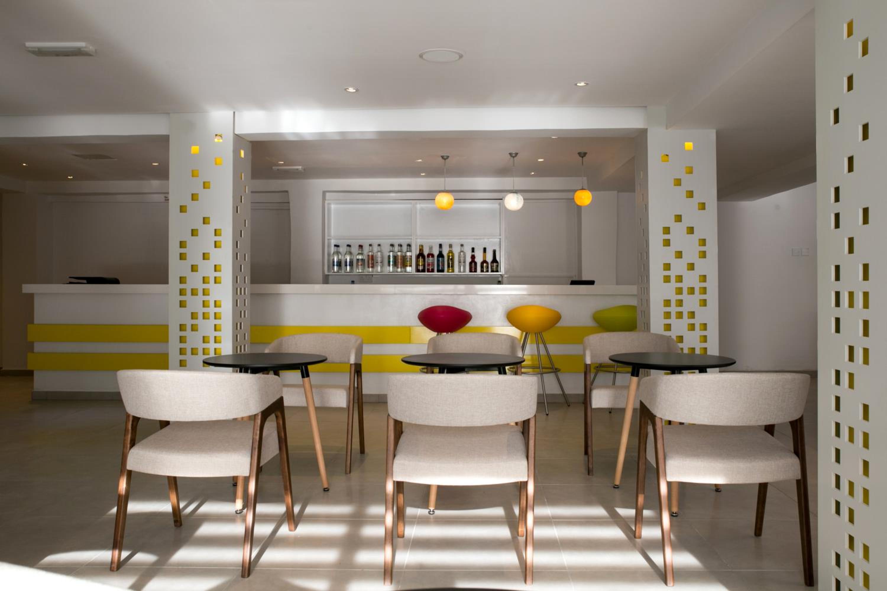 Flora Maria Hotel 47/64