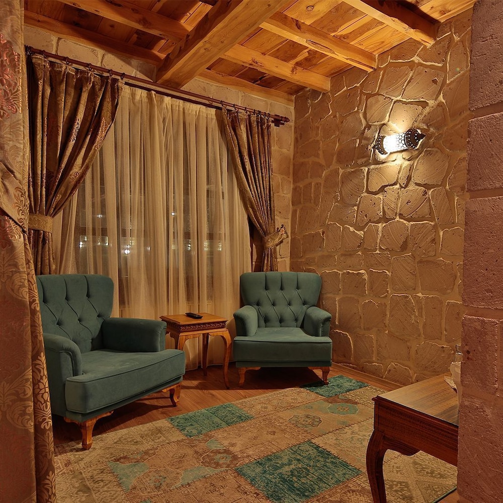 Elevres Stone House Hotel 32/67