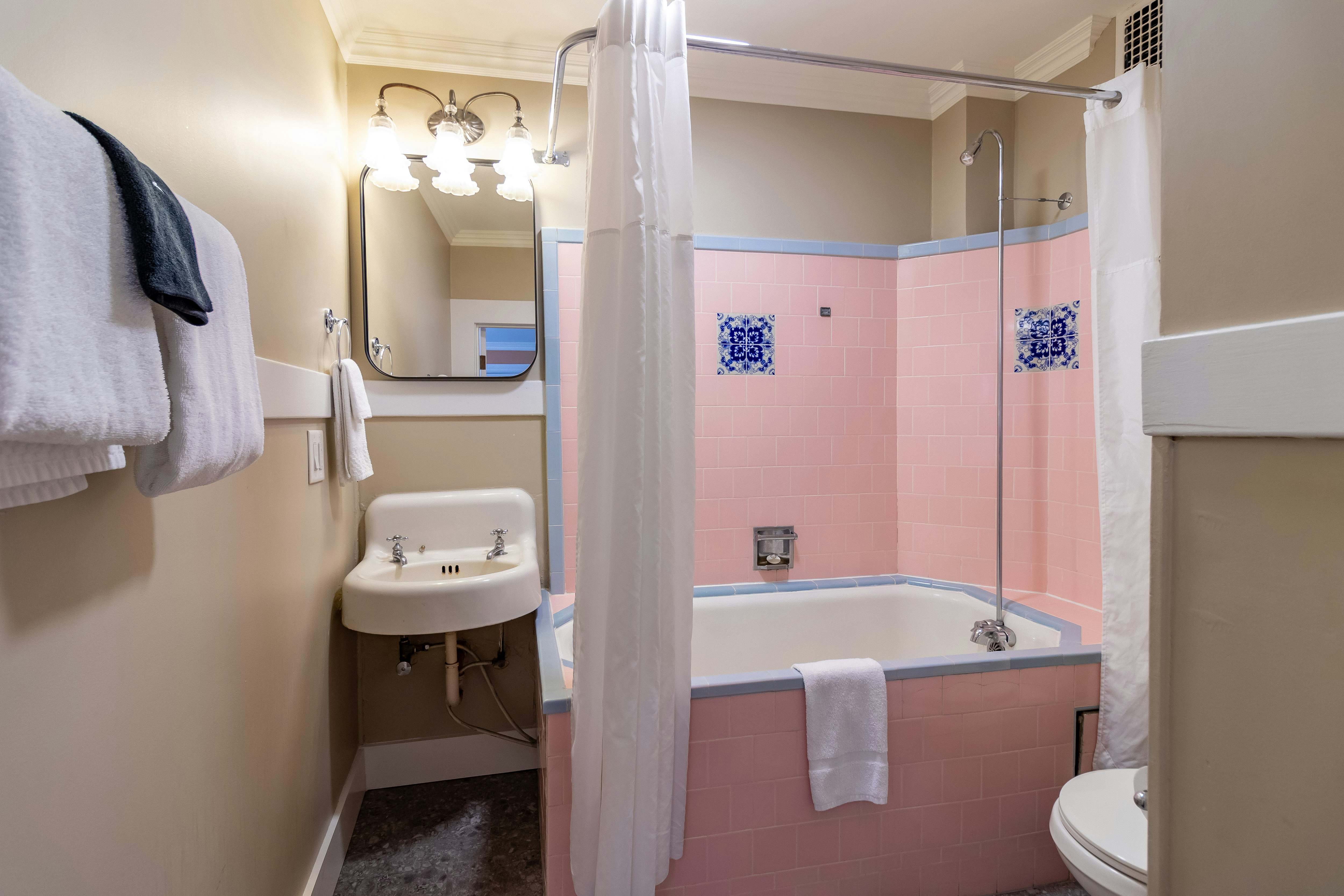 The Sonora Inn 50/50