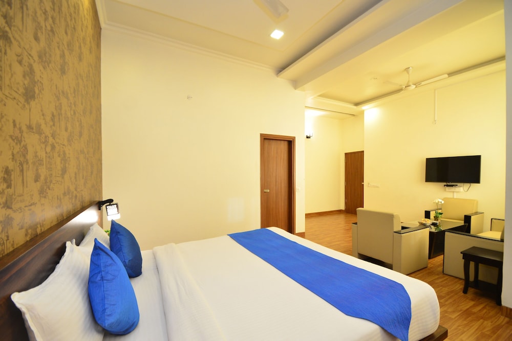Hotel Sapphire World 23/37