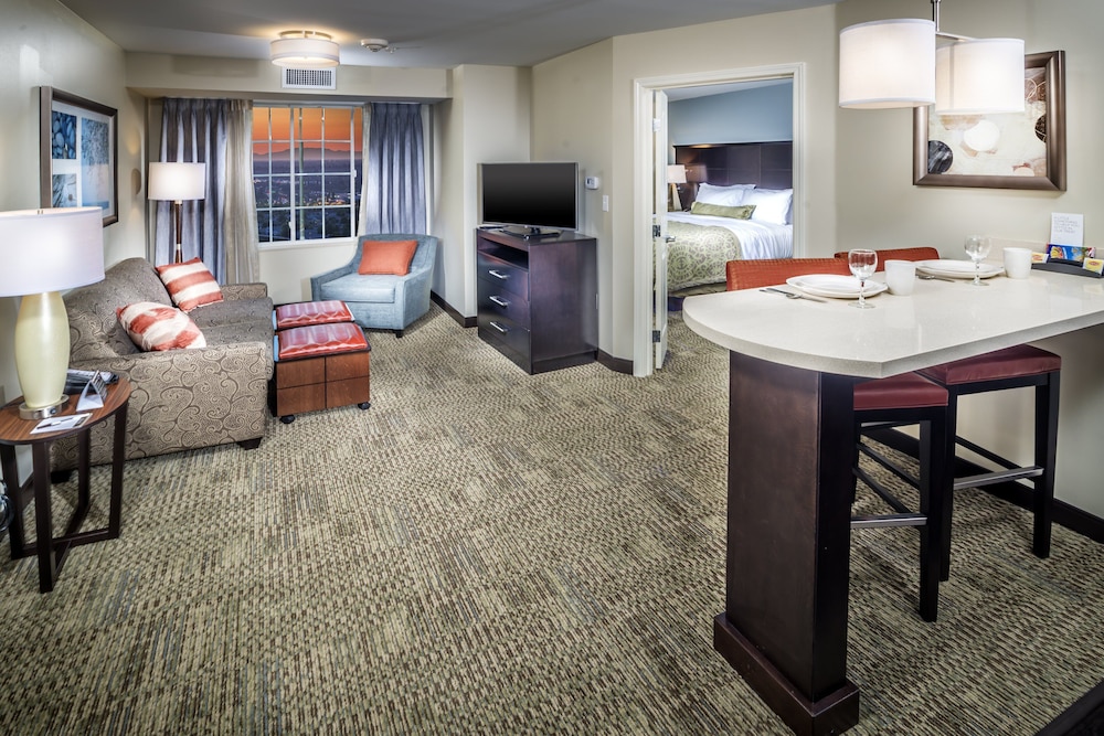 Staybridge Suites Sacramento - Folsom 42/79