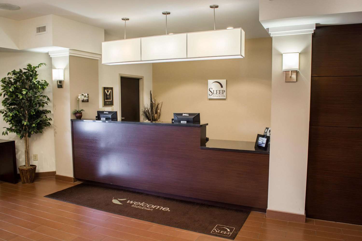 Sleep Inn & Suites Harbour Pointe VA 4/20