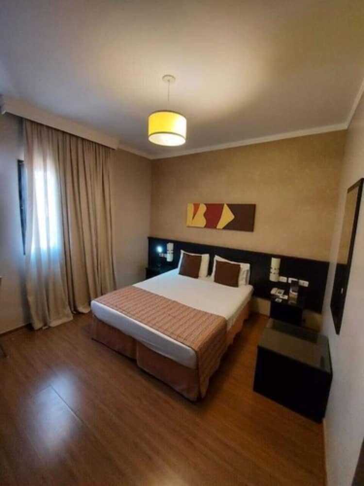 Class Hotel 28/69