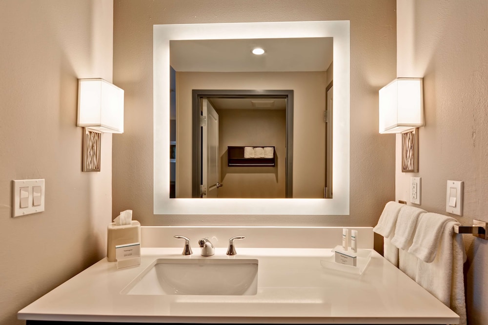 Homewood Suites By Hilton West Bank Gretna 13/47