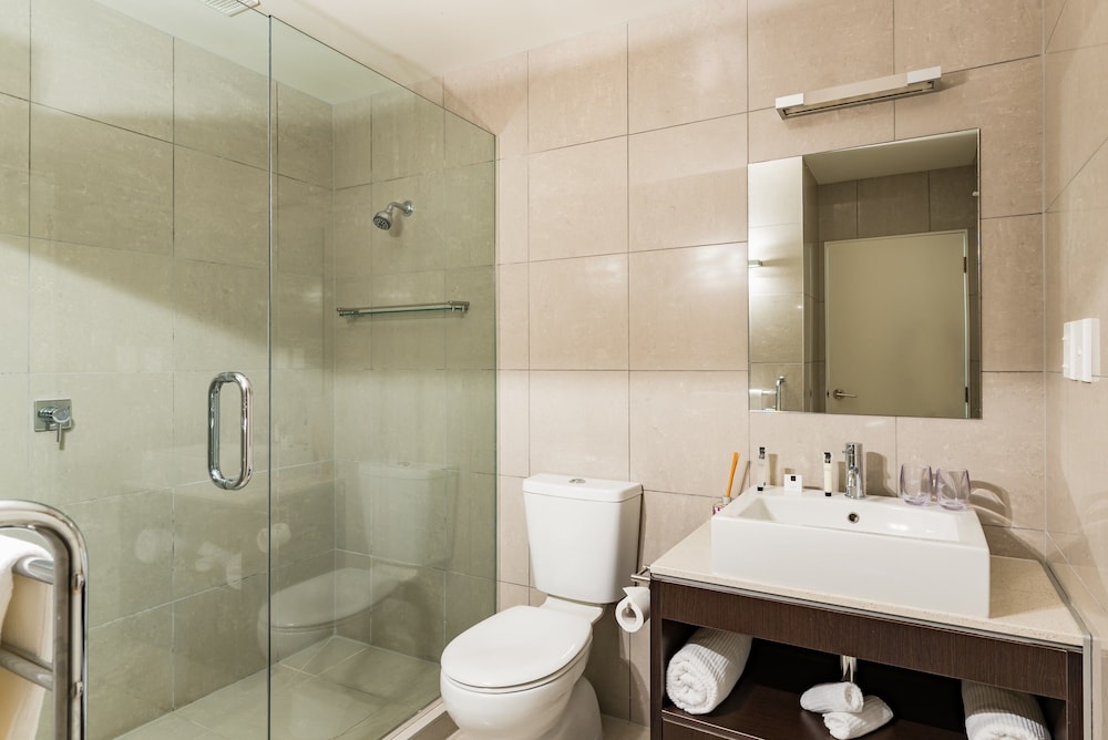 Sea Spray Suites 55/61