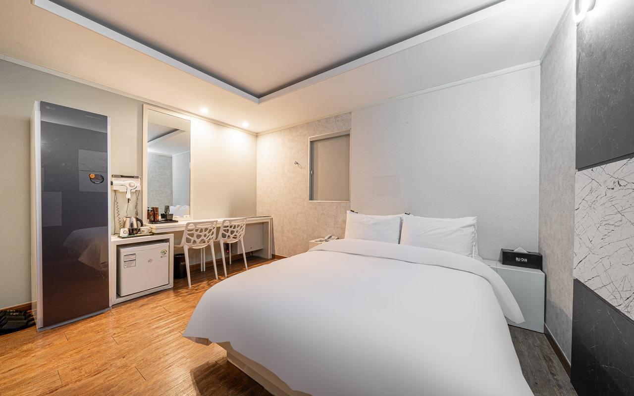 Richi Hotel 26/78