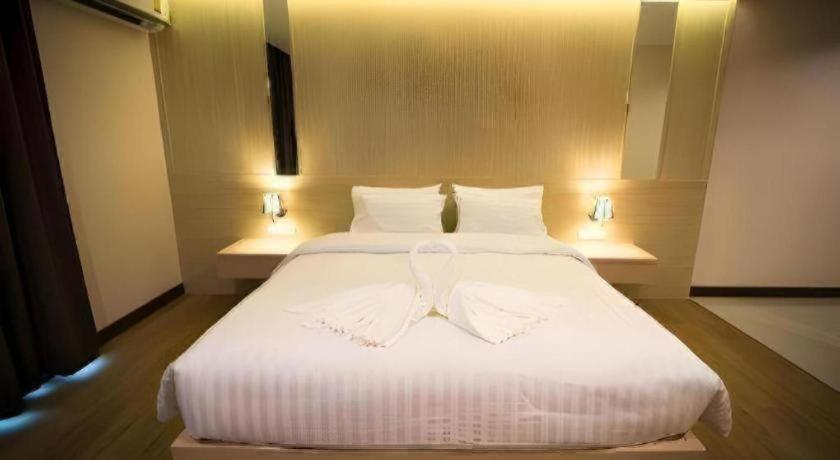 L Hotel 31/58