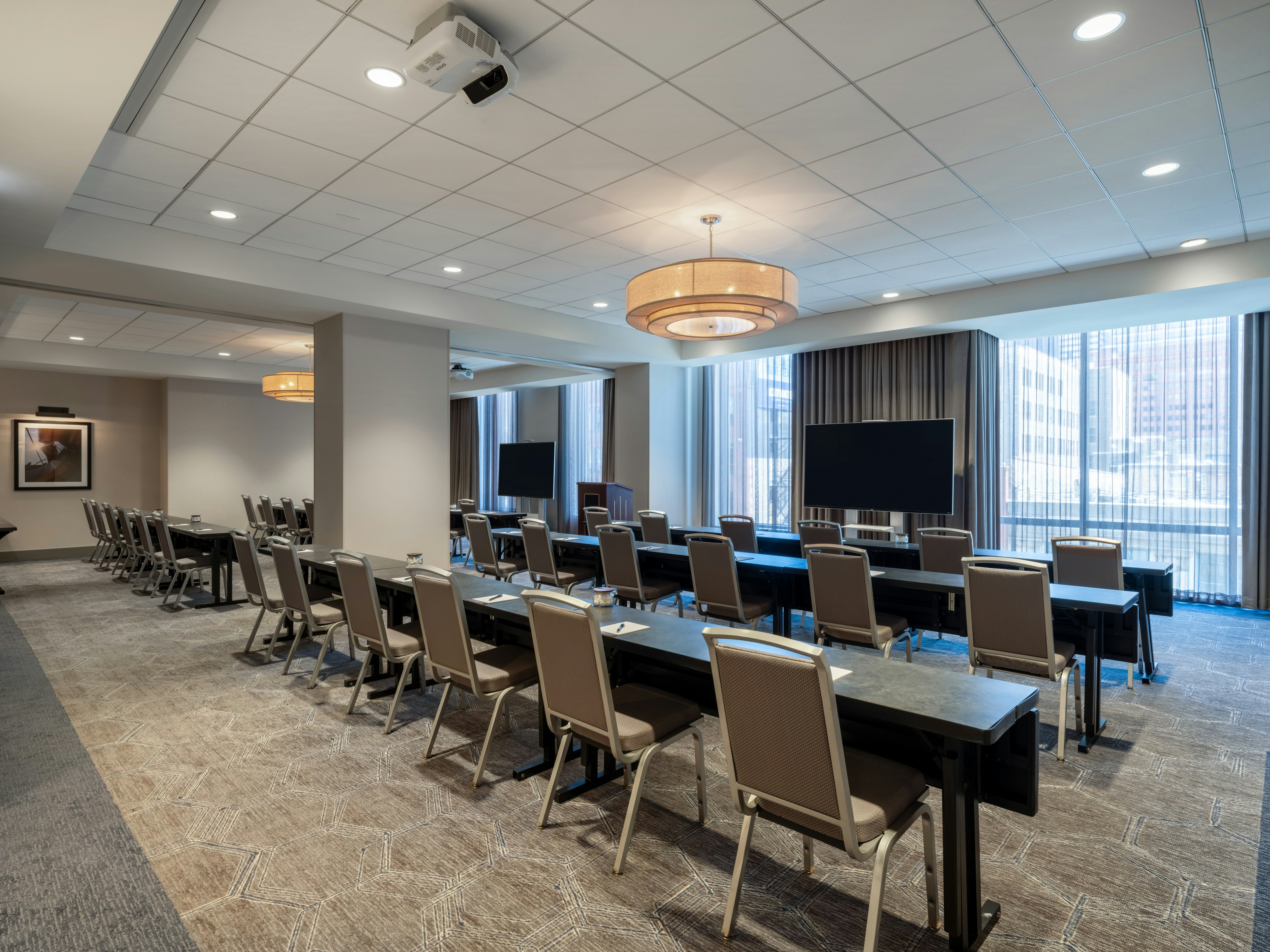 Homewood Suites by Hilton Chicago West Loop Fulton Market Area 35/48