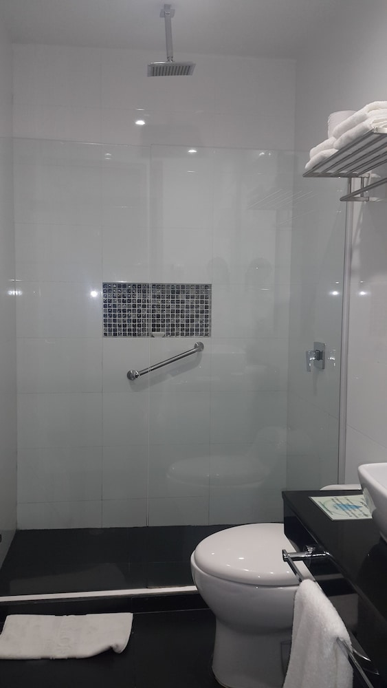 HOTEL OXFORD BARRANQUILLA 35/38