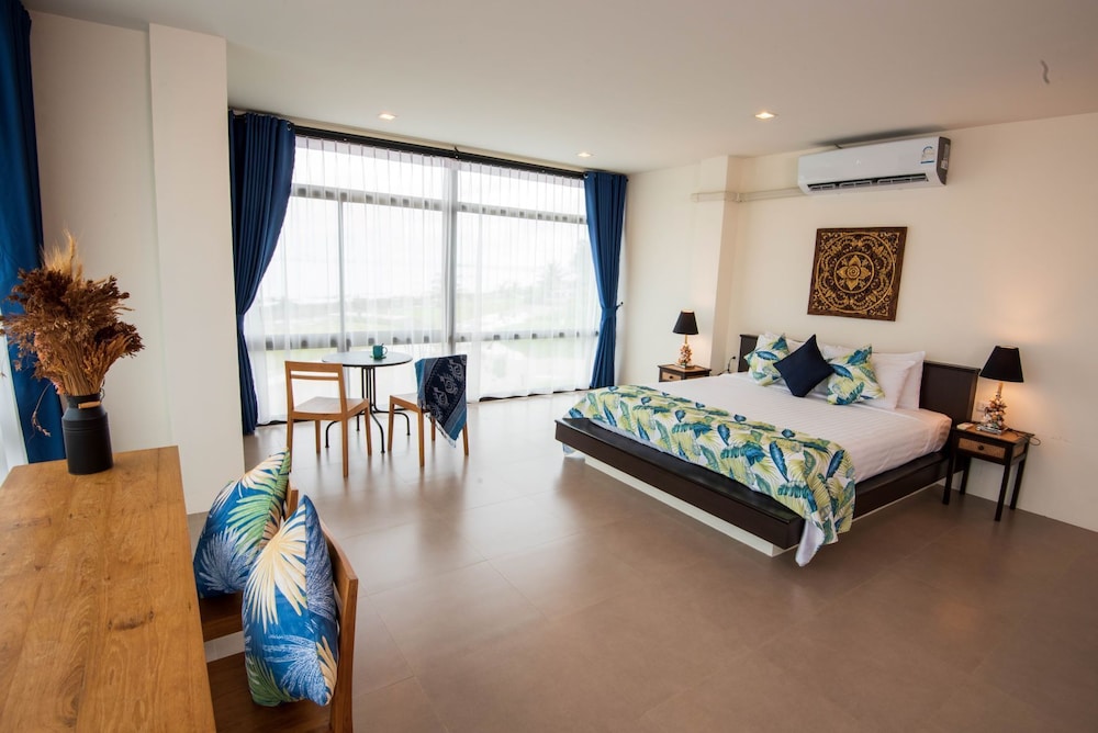 The Beach Resort & Residence 16/47