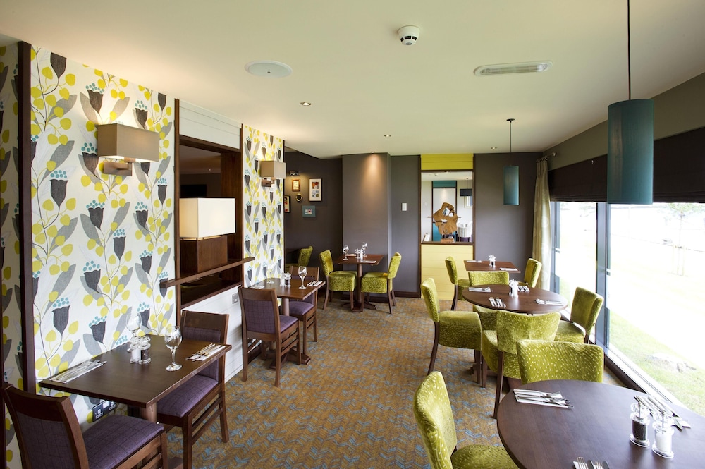 Premier Inn Glasgow Pacific Quay (SECC) 49/61