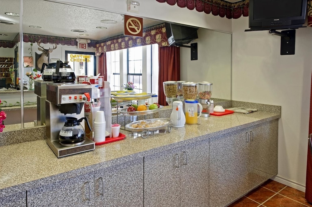 Americas Best Value Inn Weatherford Tx 10/11
